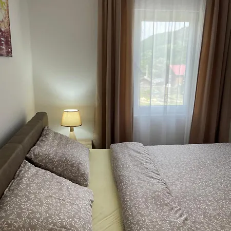 Villa Izvor Plive 2 *